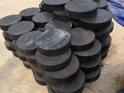 奉化区板式橡胶支座由若干层橡胶片与薄钢板经加压硫化